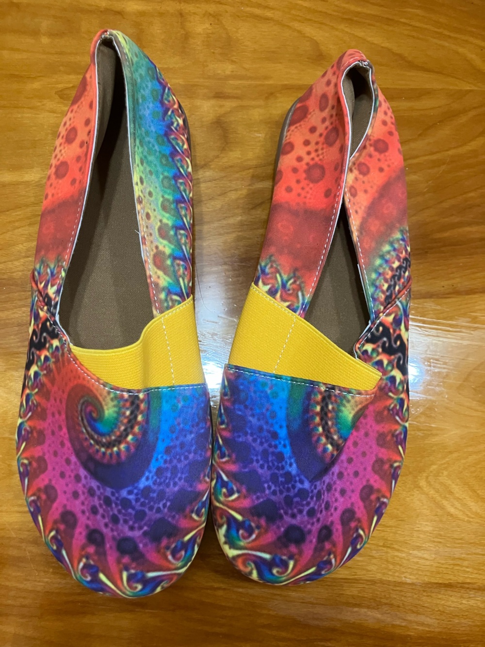 Colorful Spiral Print Espadrilles with Yellow Elastic